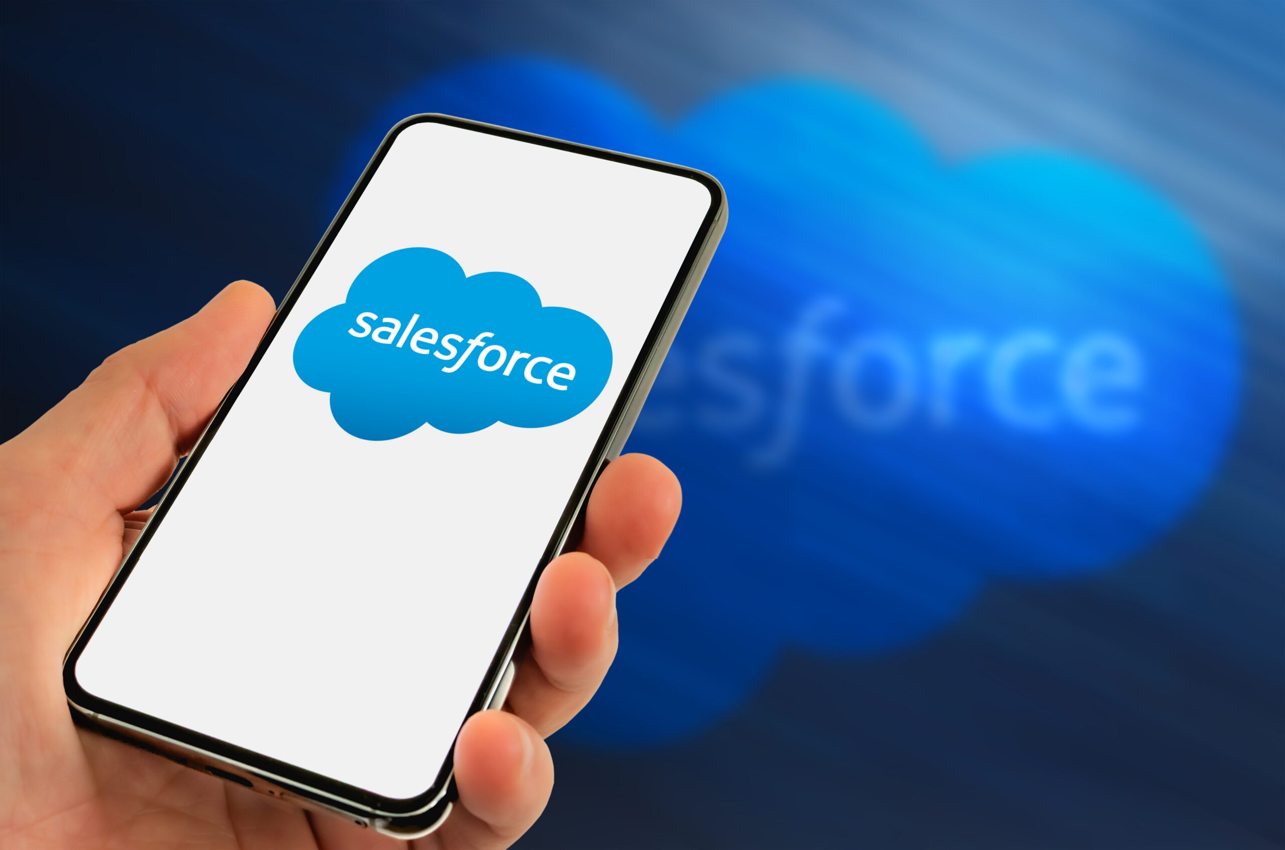 Salesforce fatura US$ 11,1 bilhões no trimestre e Agentforce passa de US$ 1 bilhão em receita anualizada
