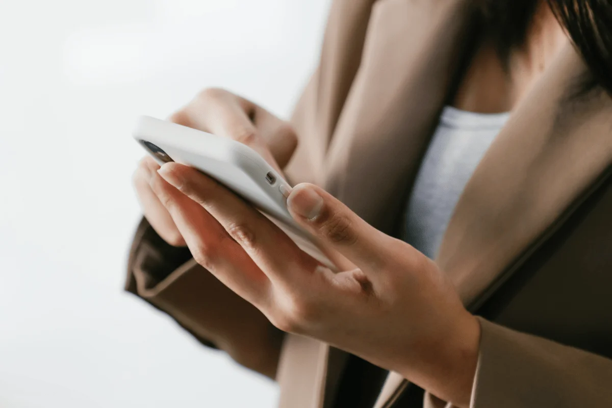 Pesquisa do Sebrae mostra que 82% dos pequenos negócios já vendem pelo WhatsApp